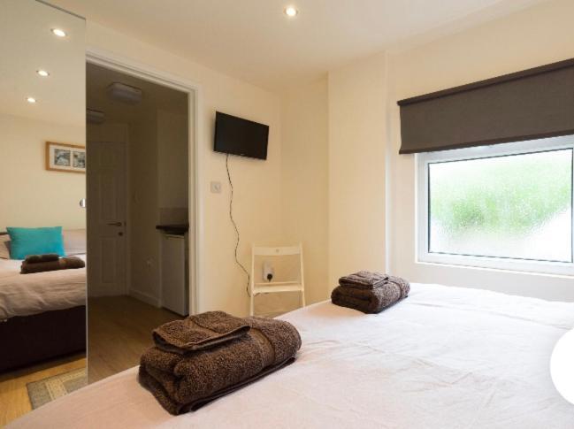 Ferienwohnung Alexandra Annexe Bath Exterior foto