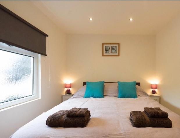 Ferienwohnung Alexandra Annexe Bath Exterior foto